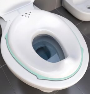 Novo Baby Portable Baby Unisex Potty Training Toilet Seat with Non-Slip Base, Splash Guard, and Storage Hook – Ideal for 0-6 Year Child, Fits Round & Oval Toilets, Toddler Travel-Friendly New born