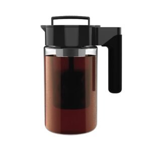 Takeya Patented Deluxe Cold Brew Iced Coffee Maker with Airtight Lid & Silicone Handle, 1 Quart