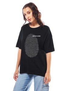 Bewakoof Women’s Cotton Oversized Fit Half Sleeve Round Neck T-Shirt | Casual wear | Streetwear | Oversized Tshirt for Woman Cotton| Baggy