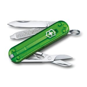 Victorinox Swiss Army Knife – FRESH. STYLISH. COLORFUL SWISS CLASSICS – 7 Function, Multitool with a Pair of Scissors – Green Tea, 58 mm