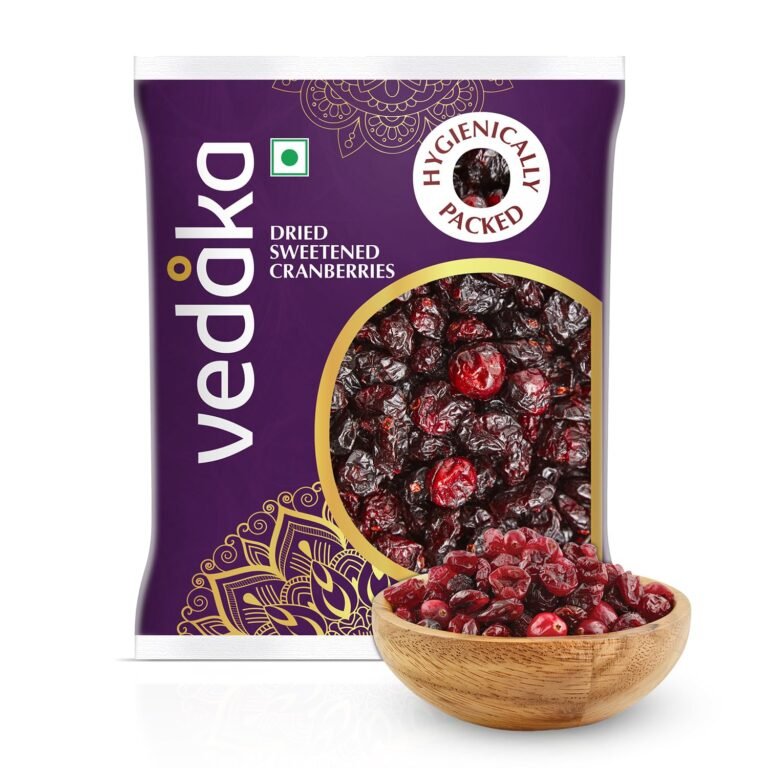 Amazon Brand – Vedaka Dried Sweetened Cranberries | 200 g | Delicious Snack | Perfect On-the-Go Snacking | No Artificial Flavours & No Preservatives | Hygienically Packed