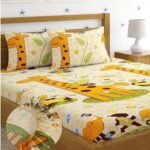 Home Sizzler 144 TC Microfibre Kid’s Giraffe Elastic Fitted Double Bedsheet (72X78 inch) with 2 King Size Pillow Covers, Yellow ¦, 144-200 tc