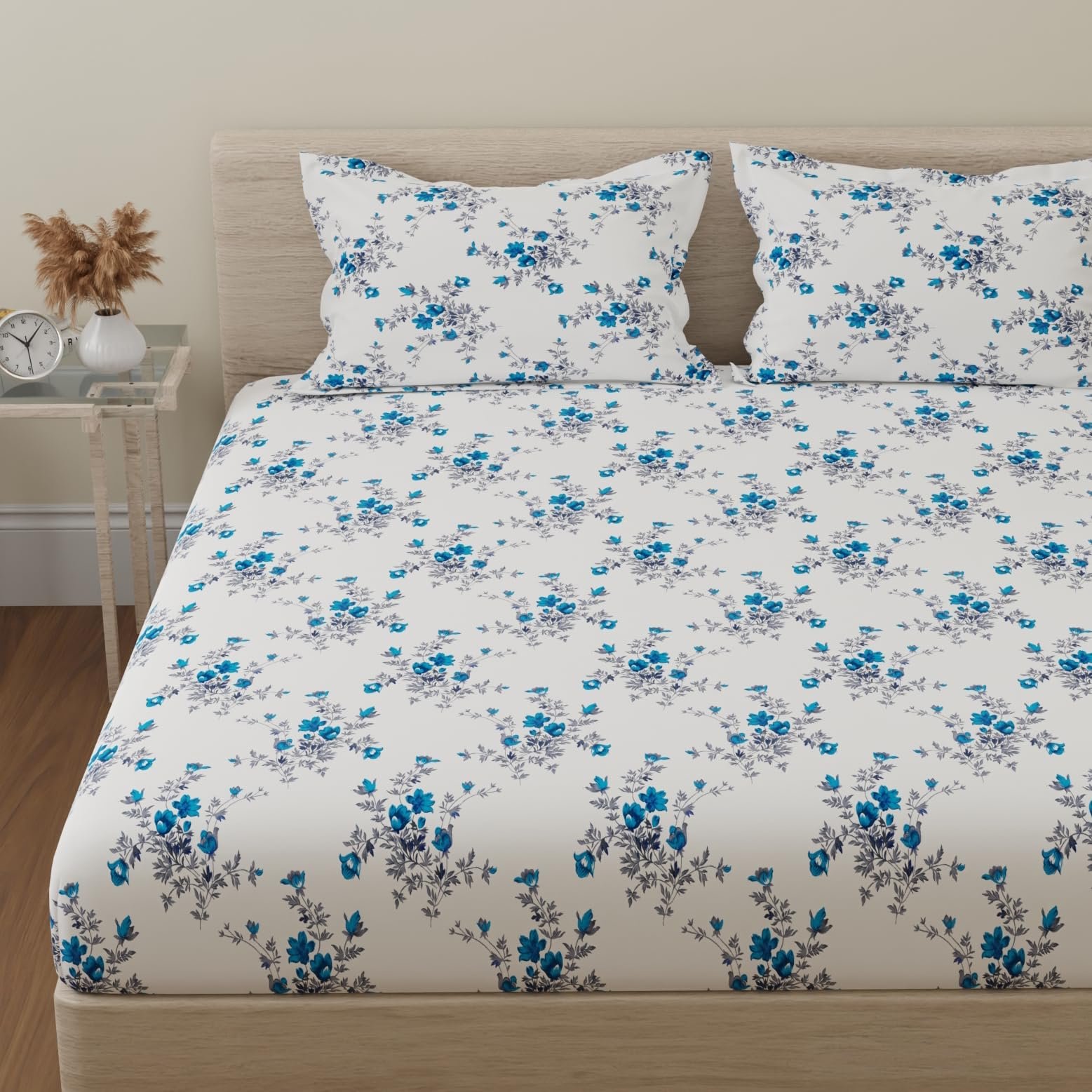 Huesland by Ahmedabad Cotton 144 TC Cotton King Size Bedsheet with 2 Pillow Covers – White, Blue(9ft x 9ft)
