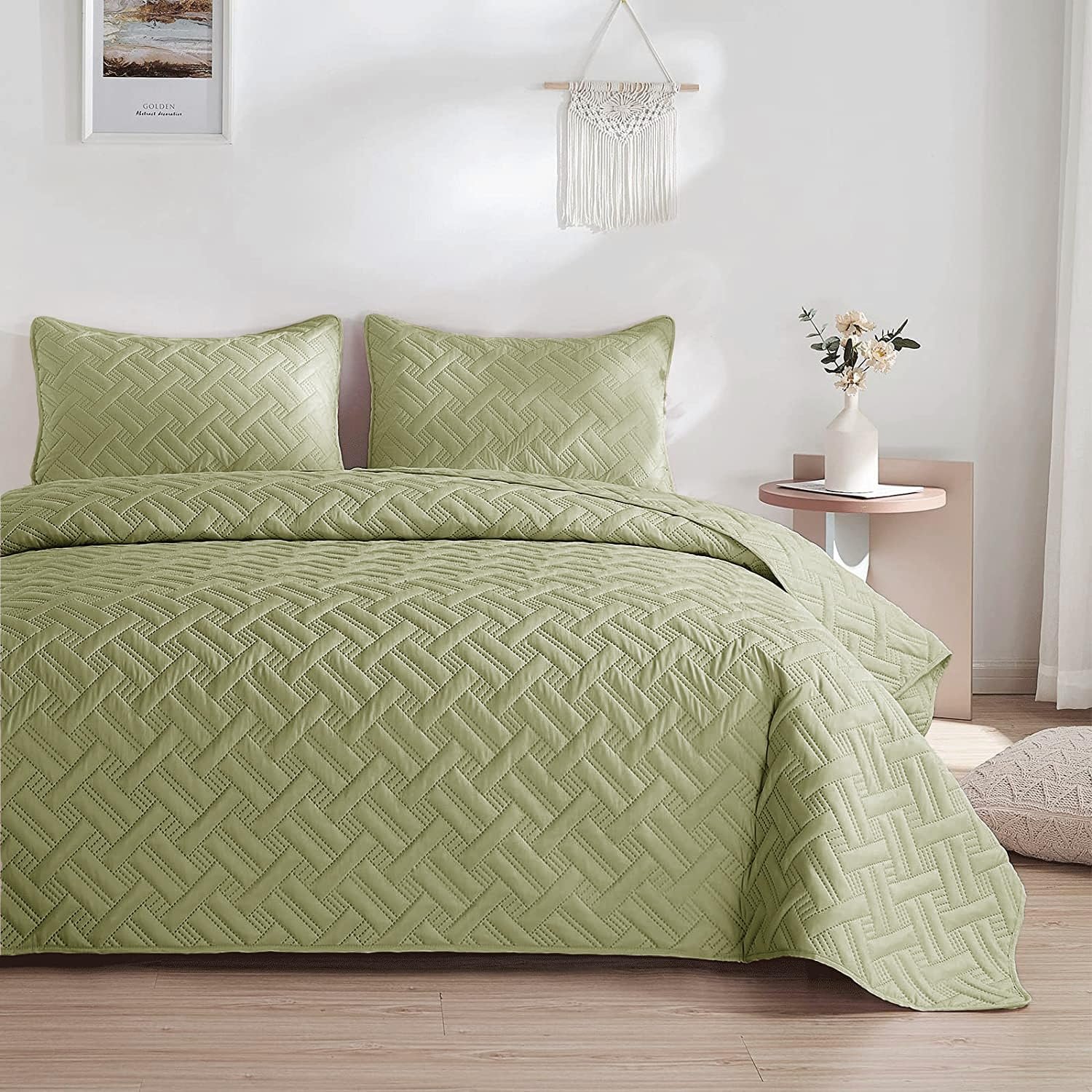 BSB HOME 100% Cotton Ultrasonic 280 Tc Solid King Size Quilted Bed Cover/Bedspread/Rajaai with 2 Pillow Case, (Luxurious, Olive Green or Pastle Green, 90X100 Inches, 254X228 cm)